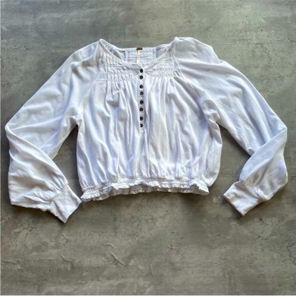 Free People White Cotton Prairie Henley Smocked Top
Size Small - Picture 1 of 9